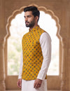 Men's yellow SPAADAA KOTI-FF-1 in cotton fabric, shown from the side angle